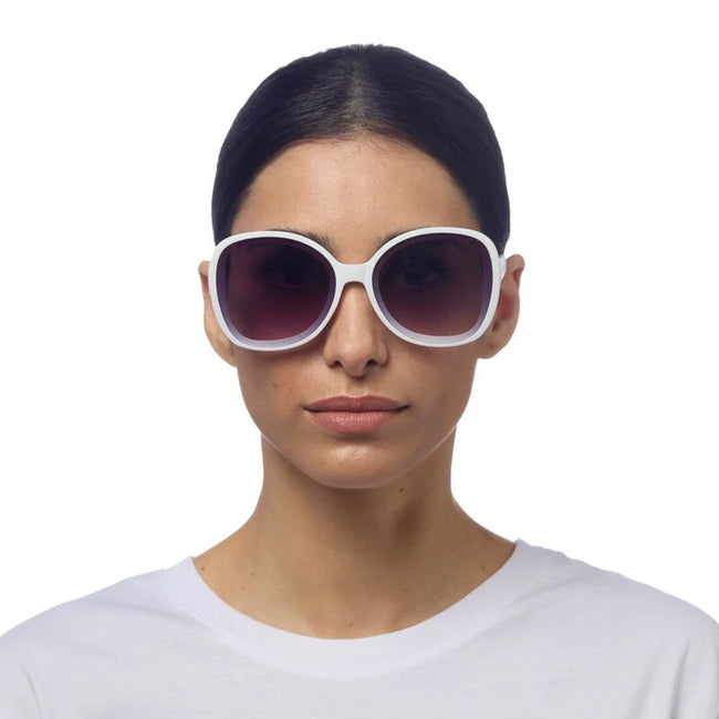 OK019- Optical White Anna