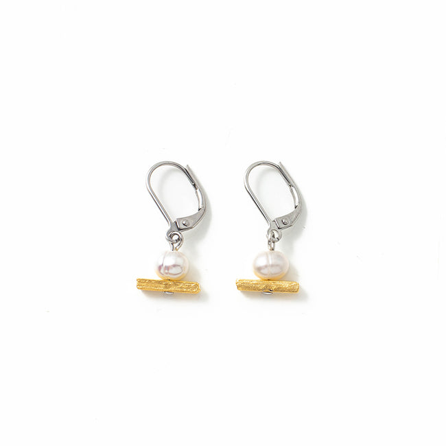 Abelia Pearl & Gold Earrings