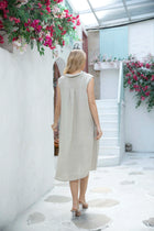 Round Collar Sleeveless Dress