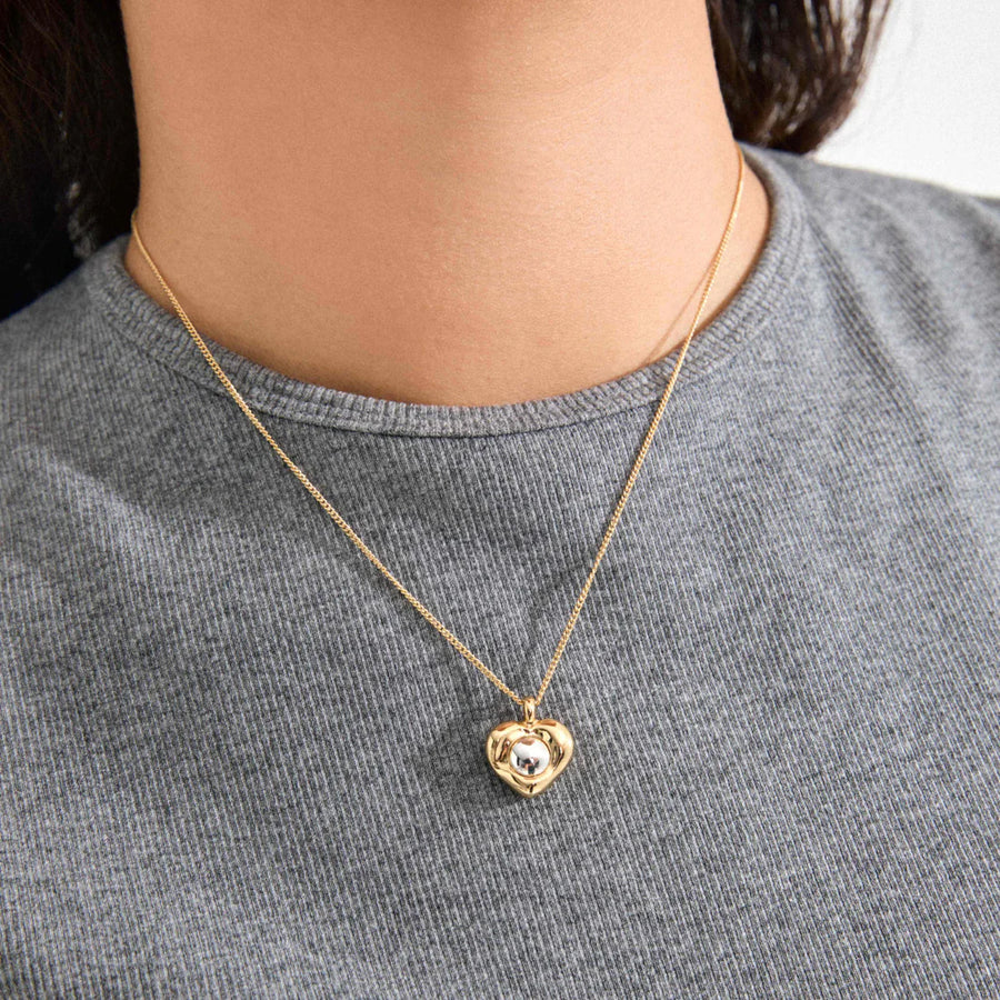 Nova heart necklace