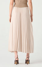 2422706 T Pull On Pleated Maxi Skirt