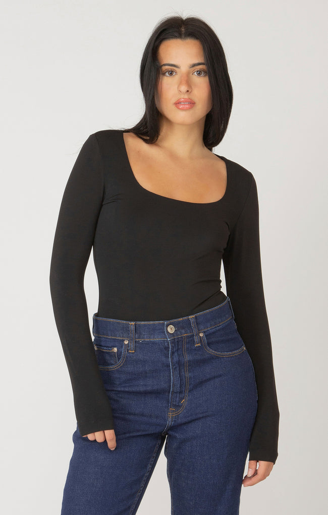 2422350 T LS Squareneck Top