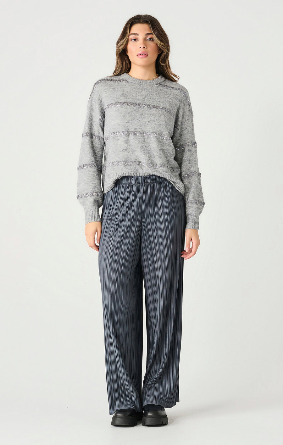 2422200 D Pull On Pleated Pants