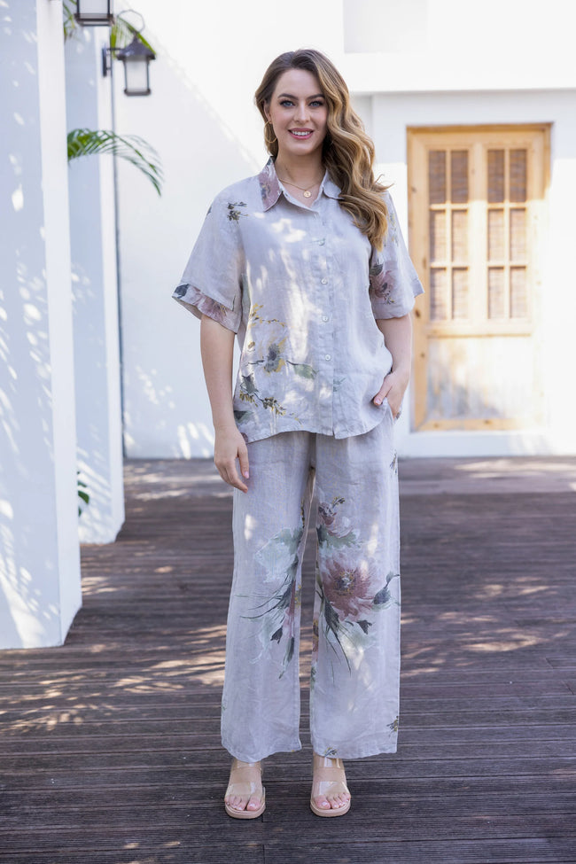 7701F Flora's Graceful Top