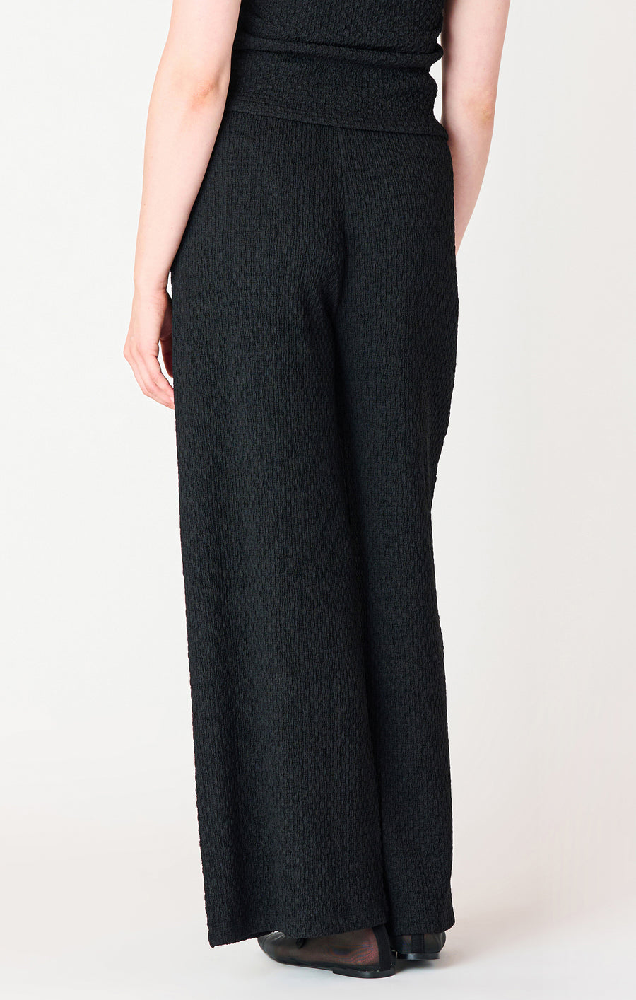 2522201 T Textured Flowy Wide Leg Pants