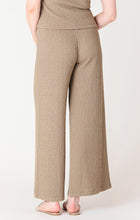 2522201 T Textured Flowy Wide Leg Pants