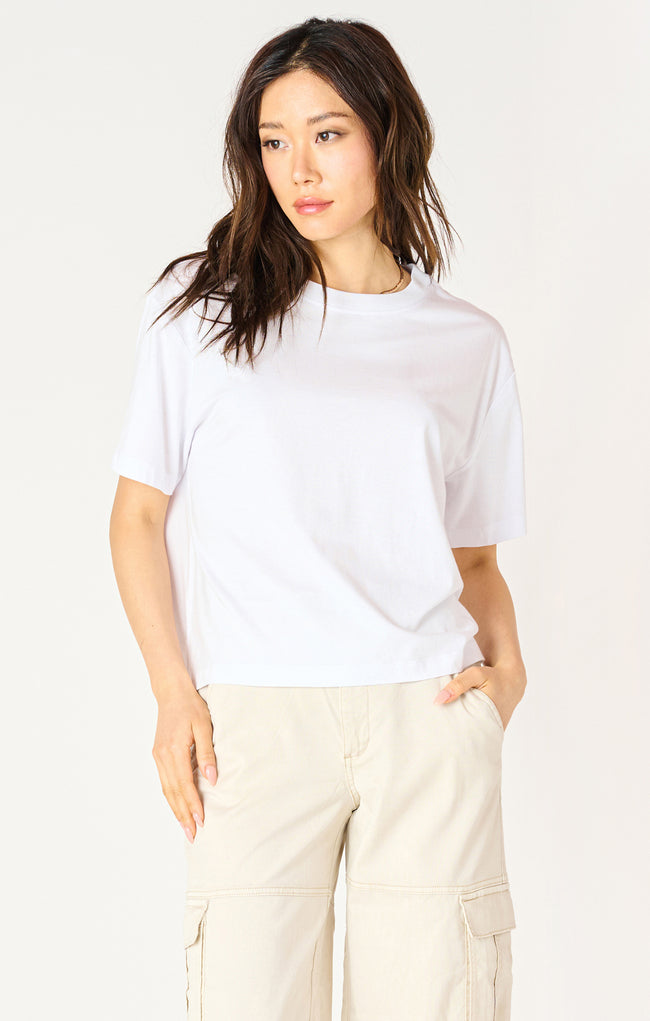 2524012 D Essential Tee