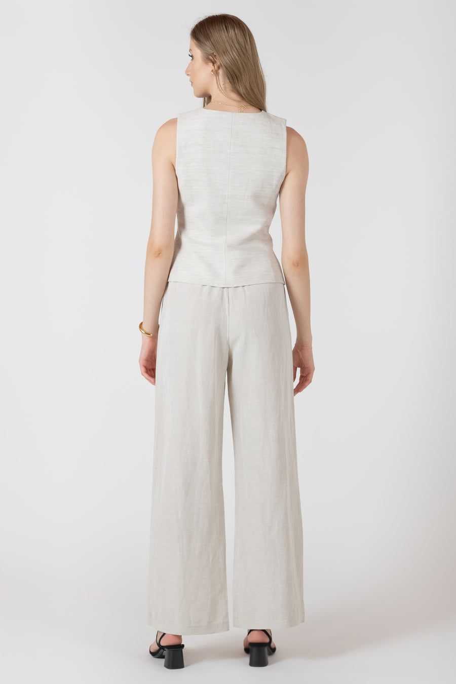 2723510 D Button Up Vest
