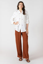 2723711 D Textured Button Front Blouse