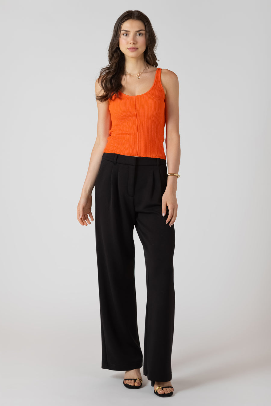 2727017 D Scoopneck Ribbed Sweater Tank