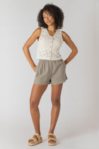 2727027 DG Crochet Button Vest