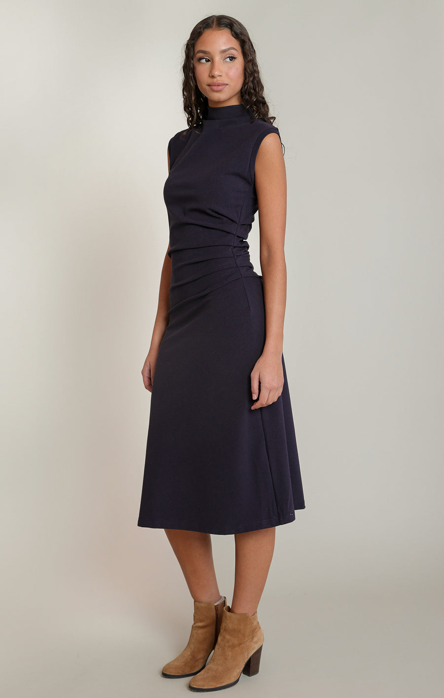 2822001 T Mockneck Midi Dress
