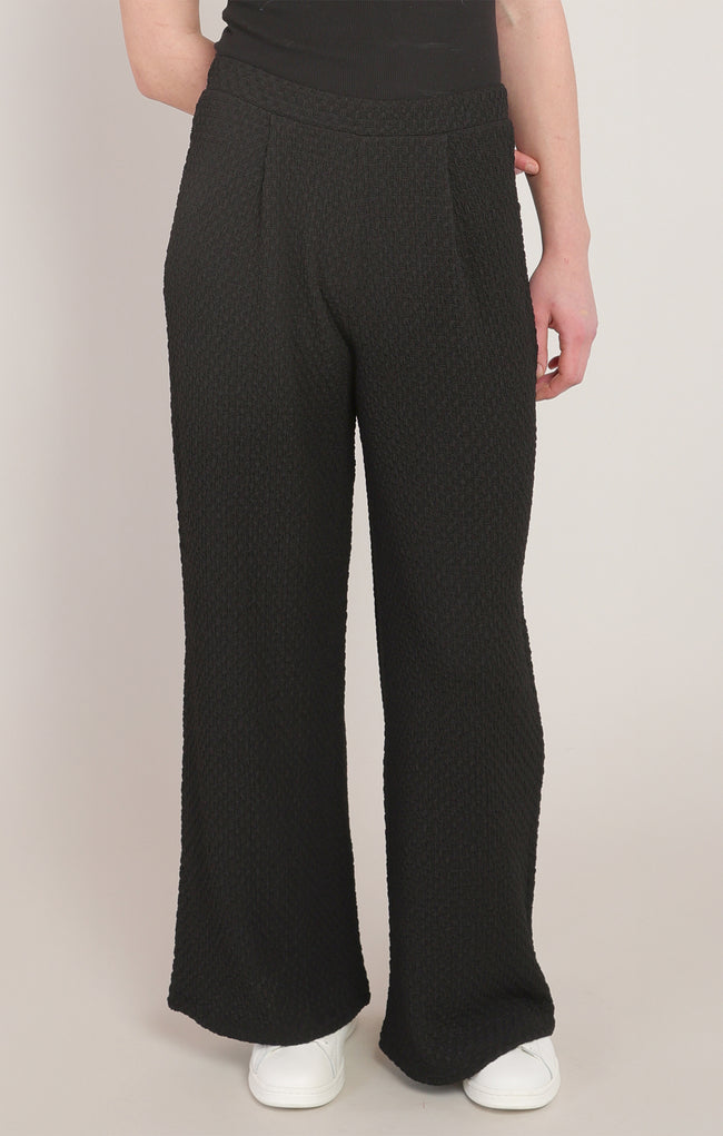 2822204 DG Textured Wide Leg Pant