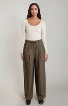 2822714 D Pleat Drawstring Pant