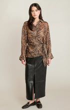 2823702 T Animal Print Wrap Skirt