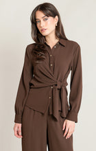 2823716 T Knotted Shirt
