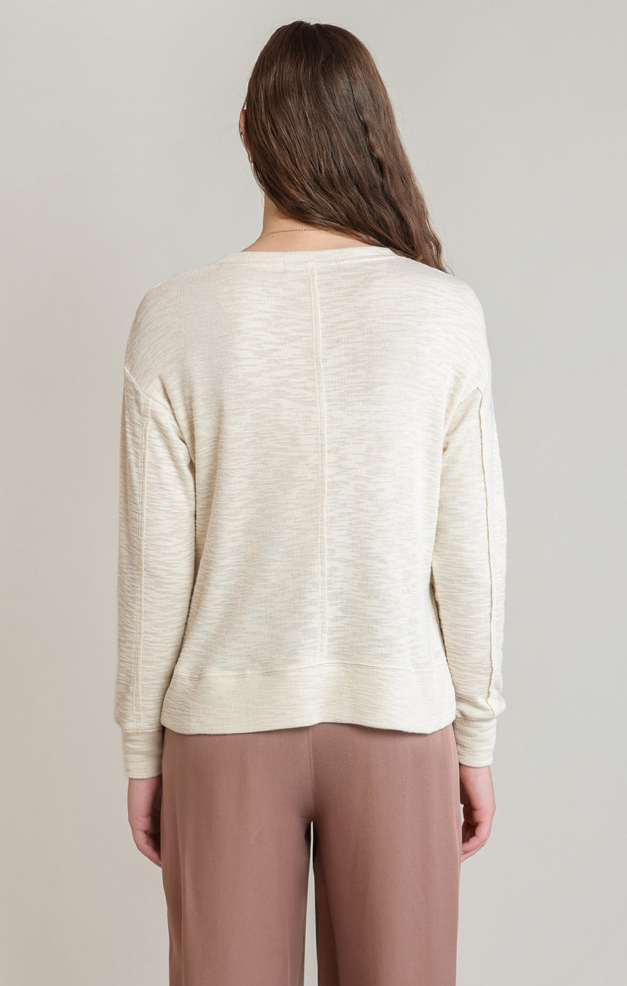 2824011 D V-neck Knit Top Shell