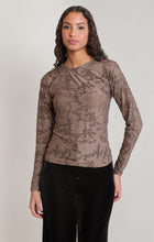 2824025 D Floral Long Sleeve Tee