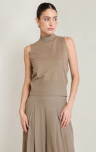 2827021 T Mock Neck Sleeveless Top