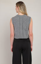 2827035 DG Cable Sweater Vest