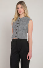 2827035 DG Cable Sweater Vest