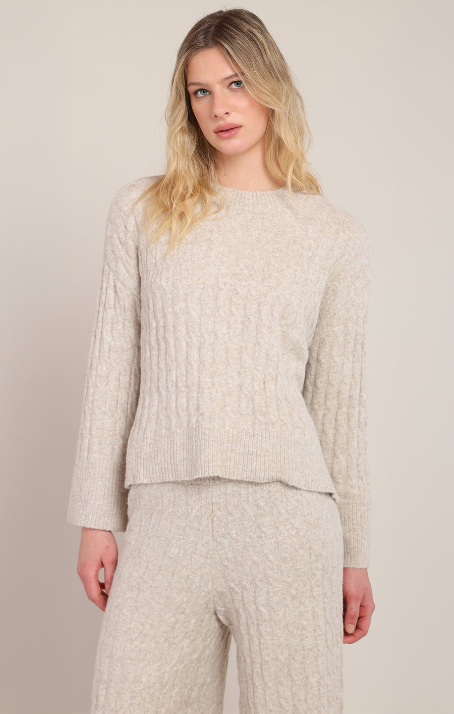 2827044 DG Cable Knit Sweater