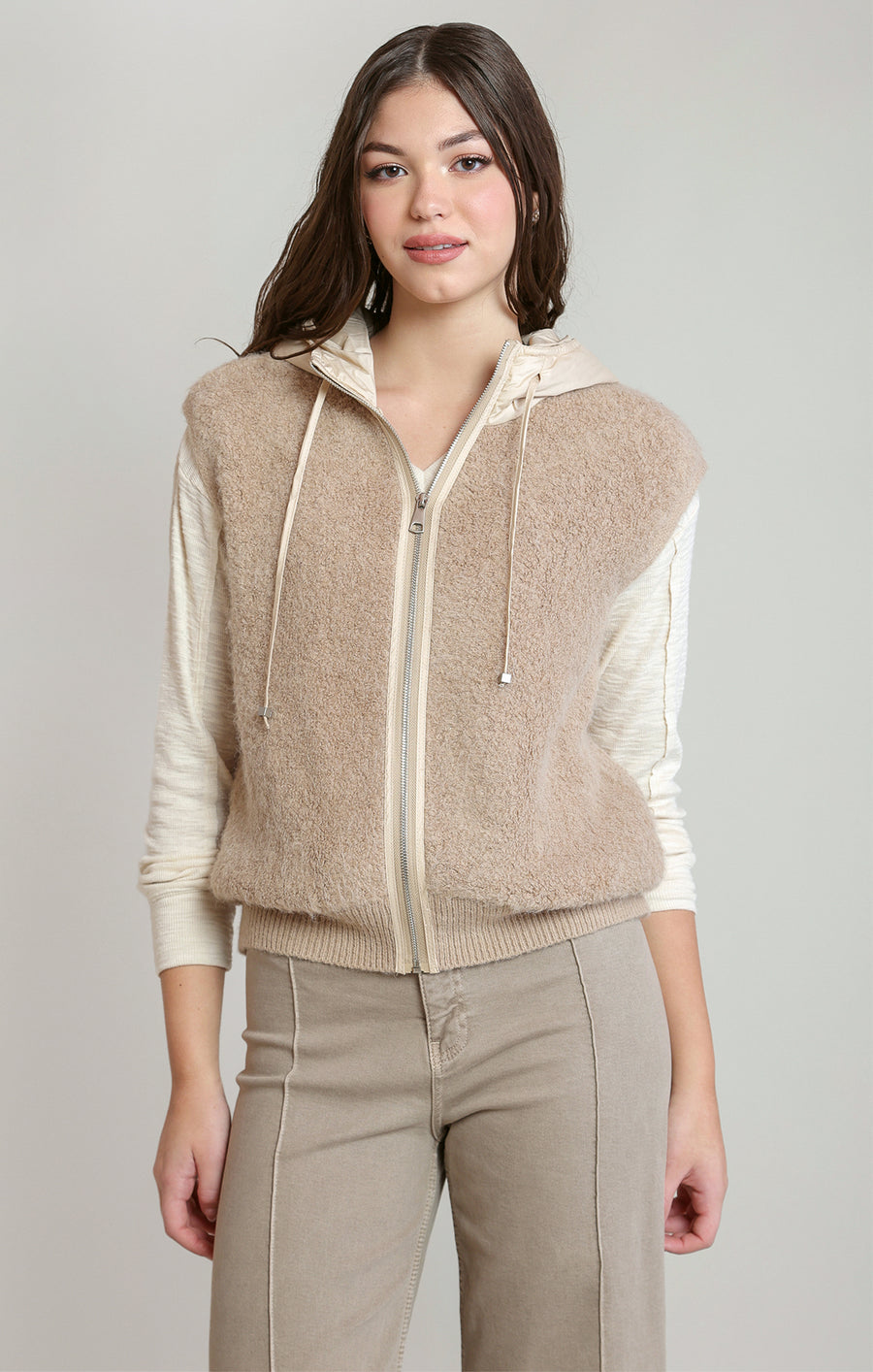 2827752 D Hooded  Boucle Vest