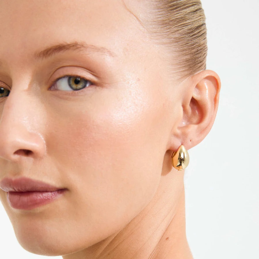 KAISYN recycled droplet hoop earrings