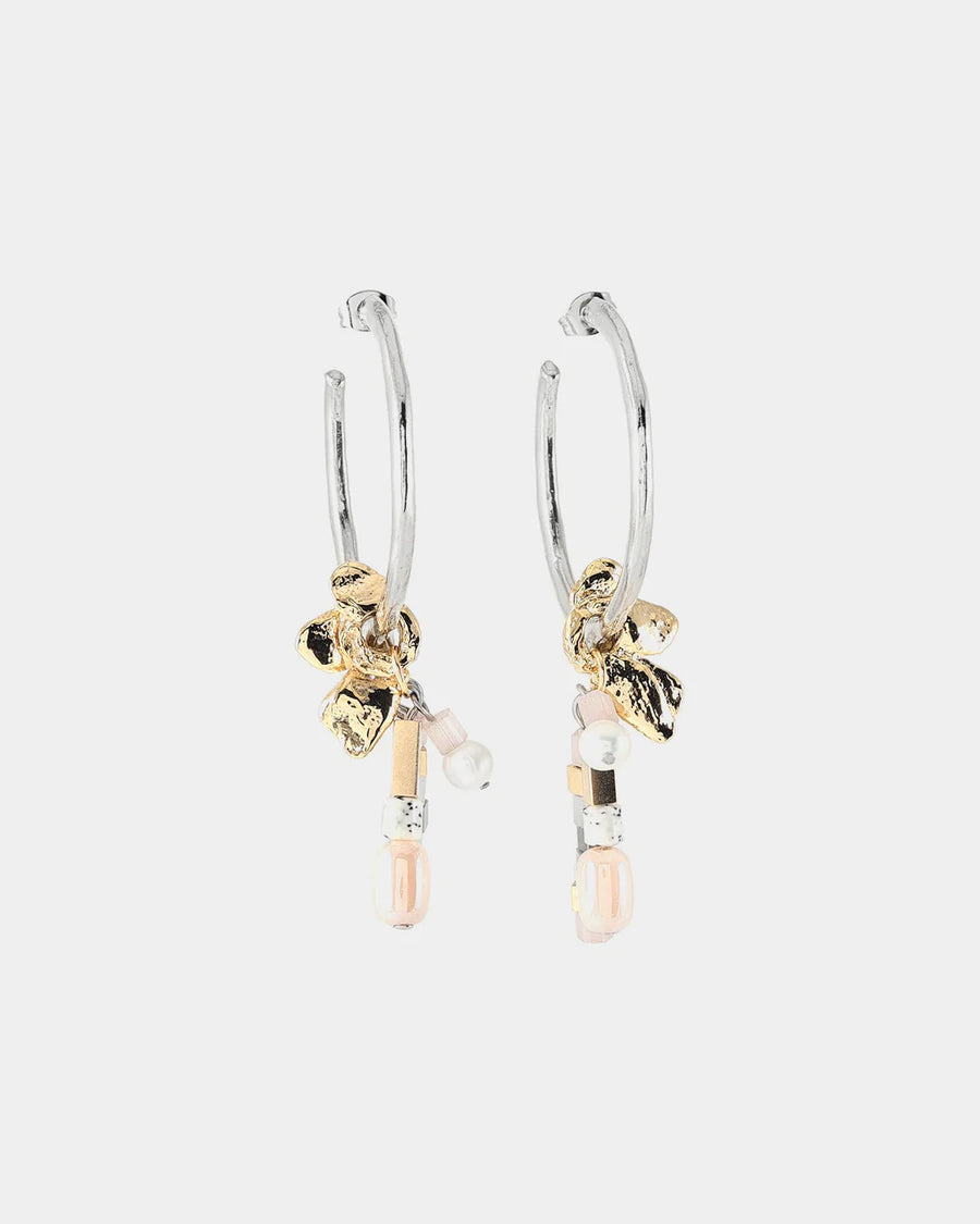Yvelis Earrings Peony