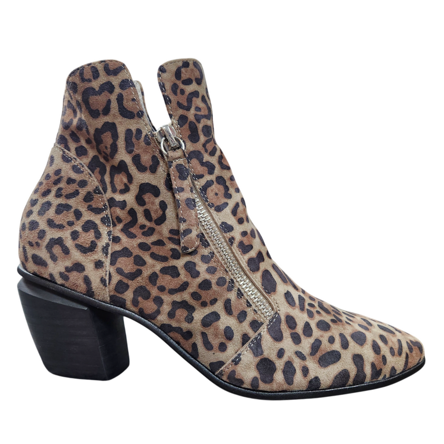 Jazzya - Taupe Leopard/Black Heel