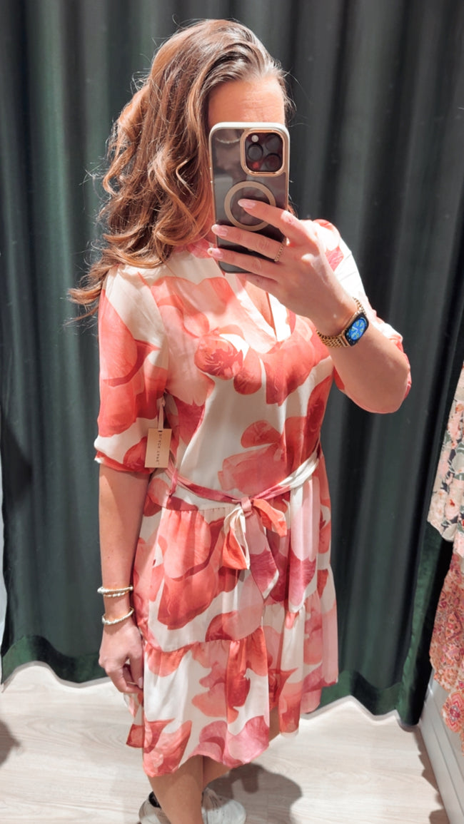 2722507 T Tiered Belted Dress