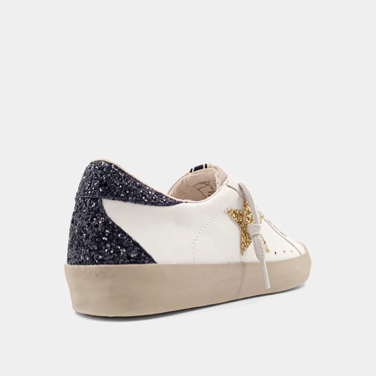 Pamela White Sneaker