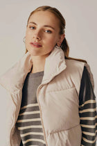 Forsythia Puffer Vest - Sand