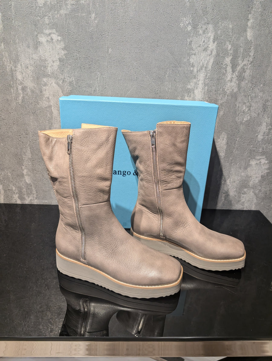 Dyla - Donkey Leather
