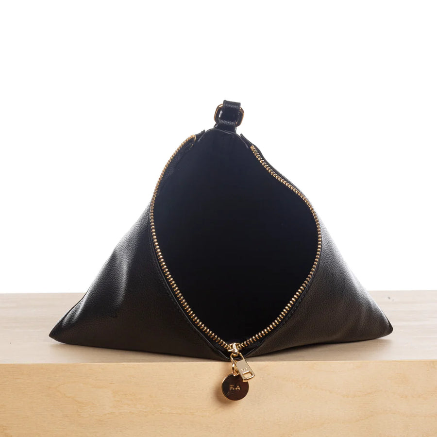 Pyramid Clutch Black