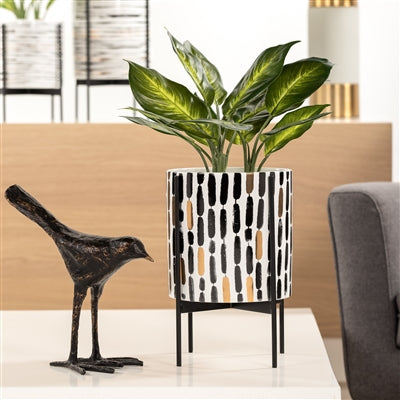 Akina (Large) Vertical Stroke Pattern Ceramic Standing Planter